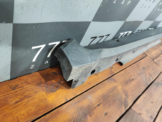 Накладка порога левого Toyota C-HR 16-23 Б/У Оригинал 75852F4010