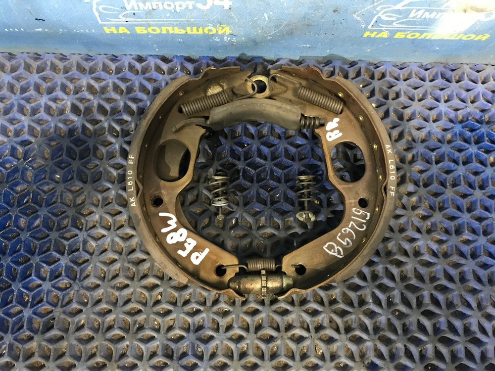 Механизм стояночного тормоза MITSUBISHI DELICA 1997-2007