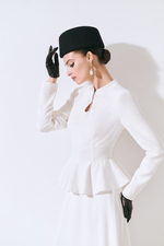 Платье из шелкового кади с баской и авторской вышивкой