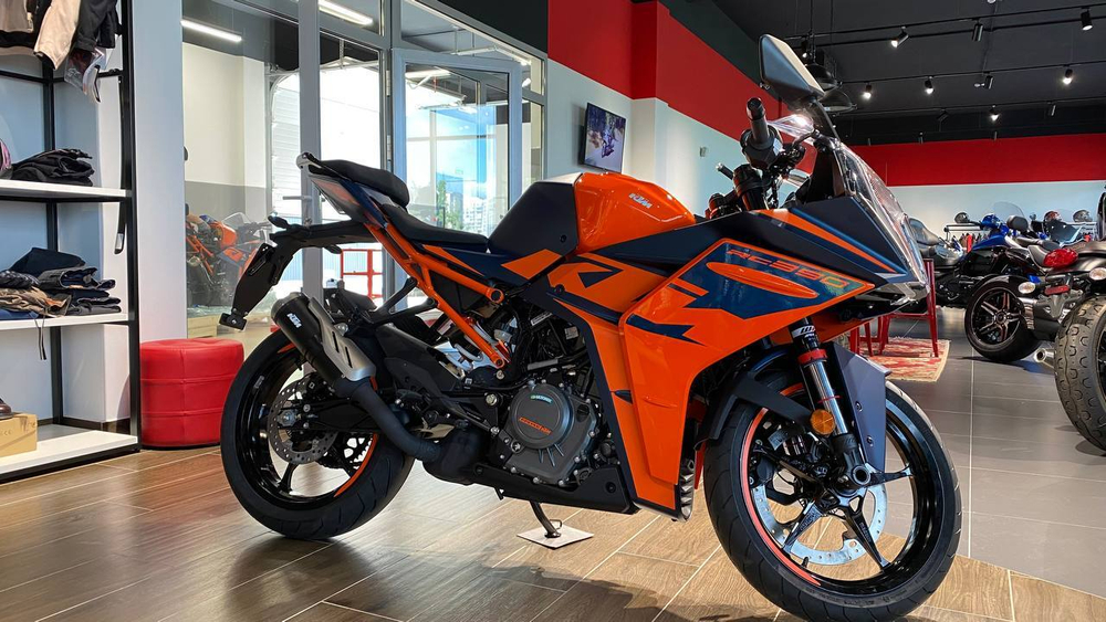 KTM RC 390, 2022