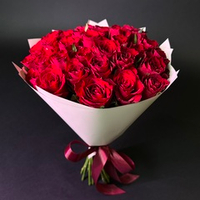 Flower bouquet of 35 red Kenyan roses