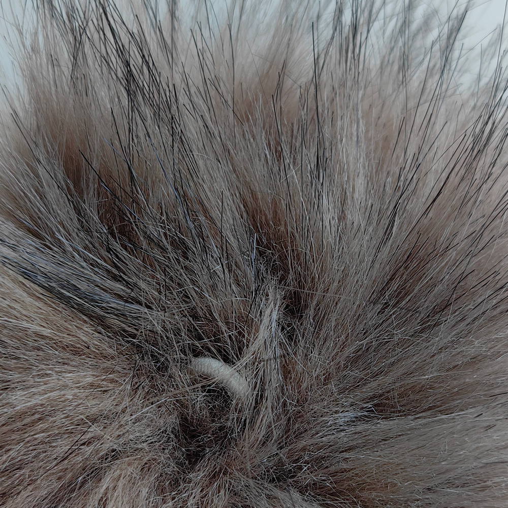 Помпон из искусственного меха "Соболь" d=13 см