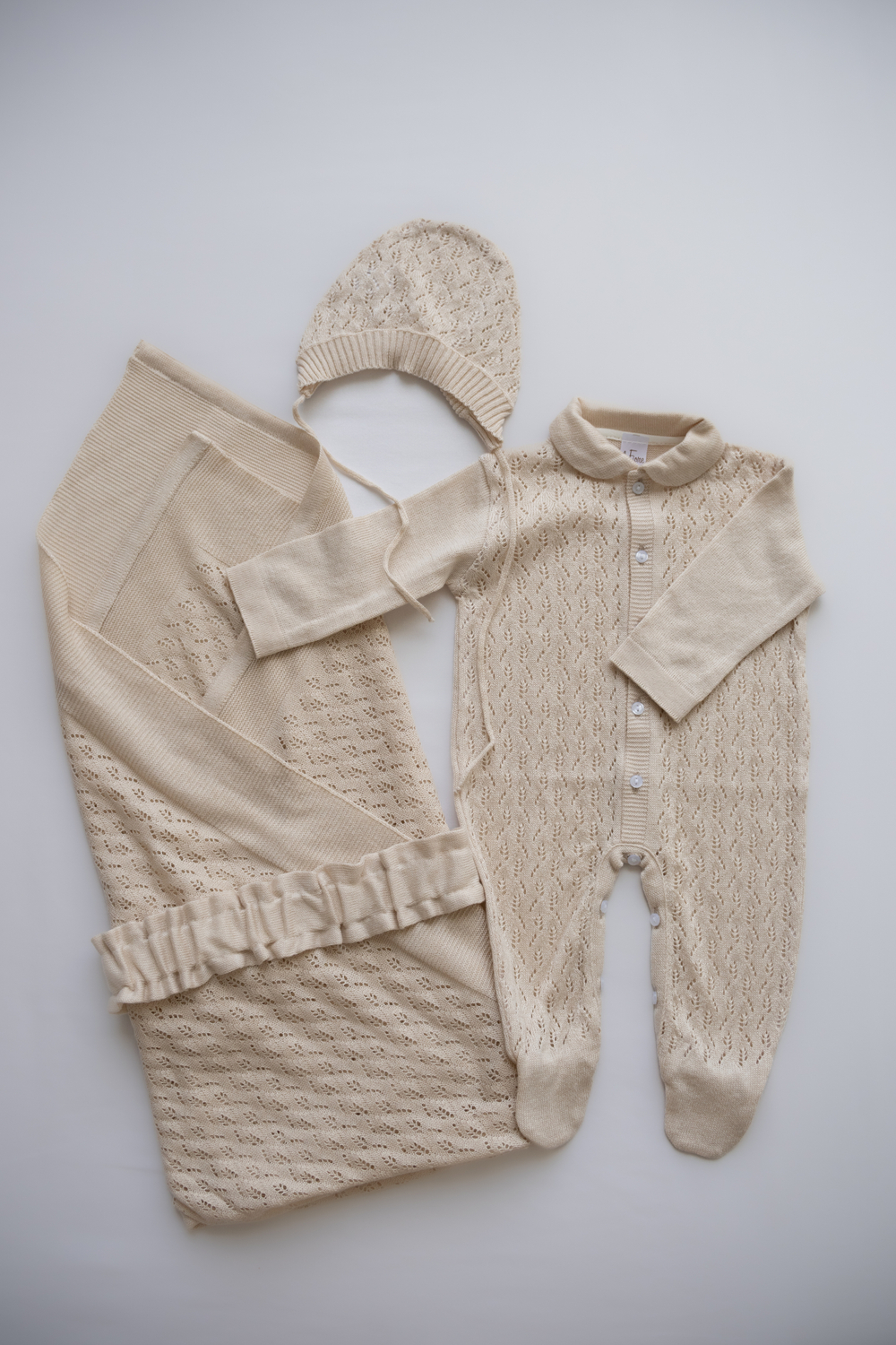 Комплект на выписку "Сакура" со слипом, Бежевый