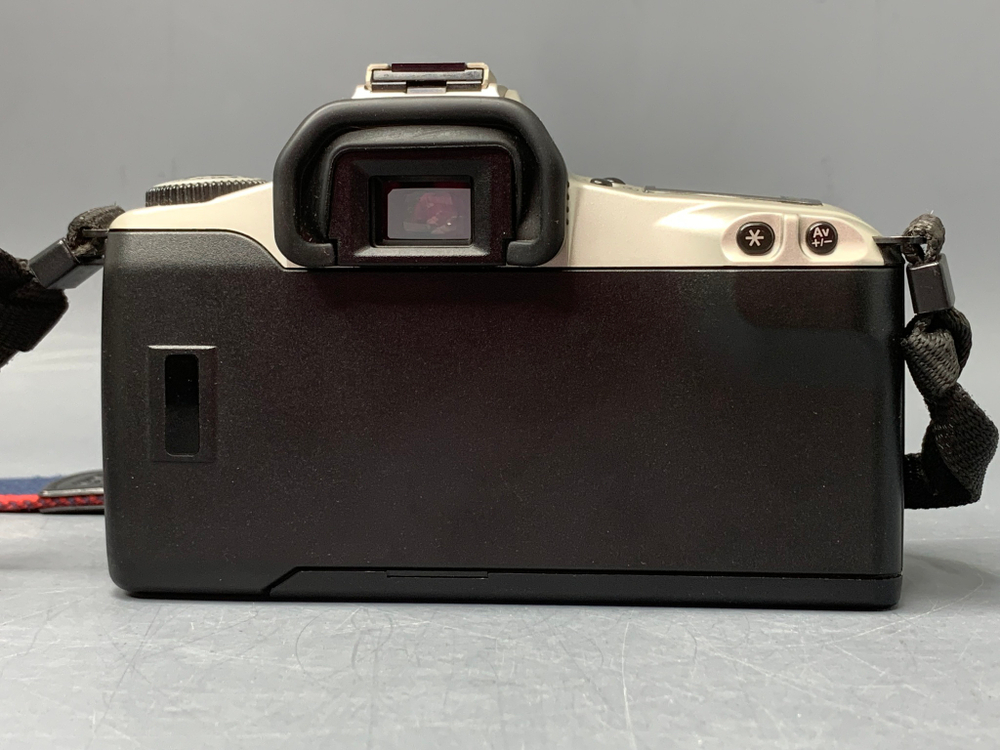 Canon EOS 300 kit EF 28-90mm 4-5.6 II