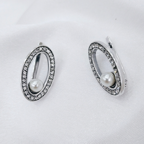 "Идеал" серьги в серебряном покрытии из коллекции "Геометрия" от Jenavi с английским замком