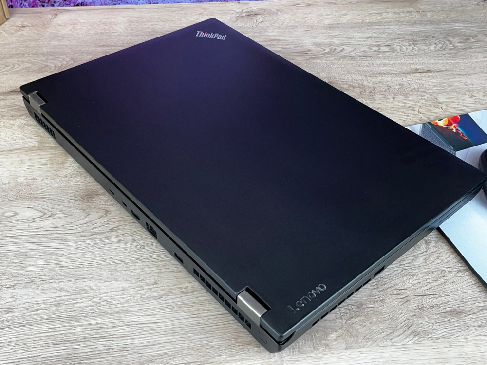 Ноутбук 17.3" Lenovo ThinkPad P71 FHD IPS Intel Core i7-7820HQ, RAM 8 ГБ, SSD 256 ГБ, Quadro P4000 8 Gb, Windows 10 Pro