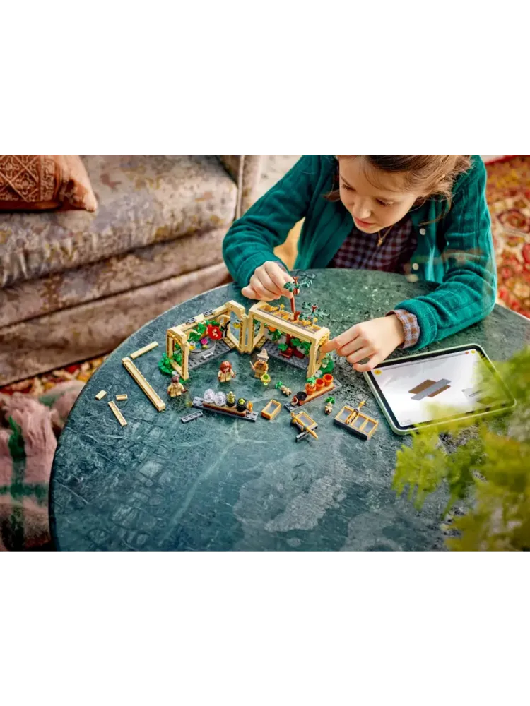 Конструктор Harry Potter 76445 Хогвартс: Урок травологии