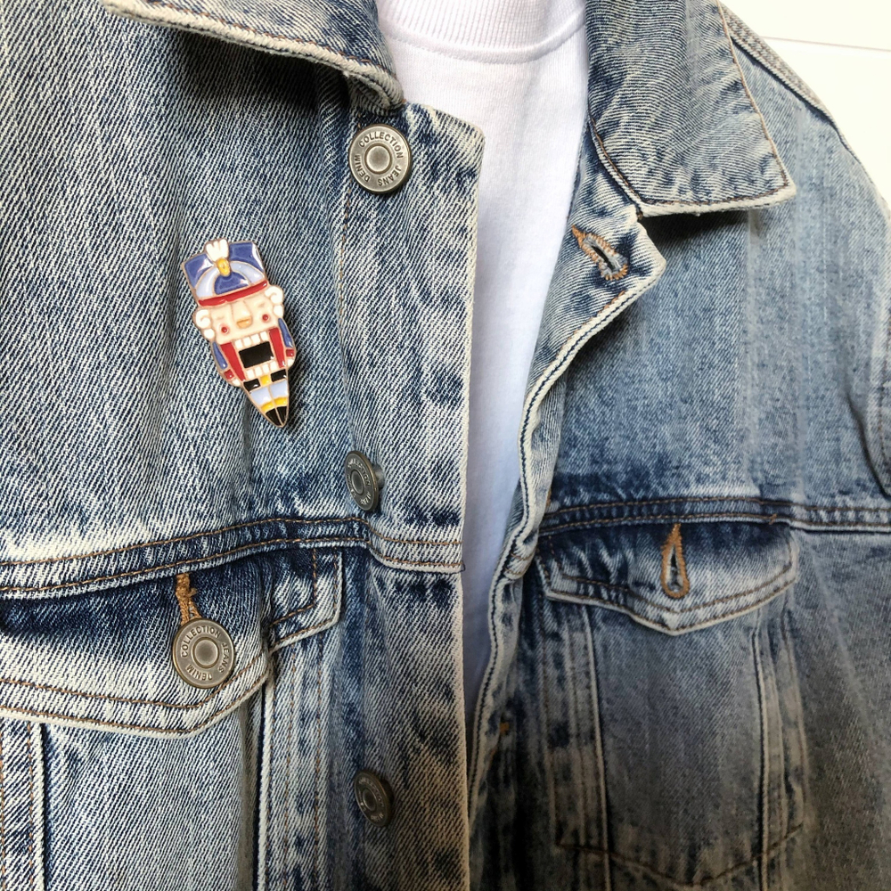 Брошь Щелкунчик