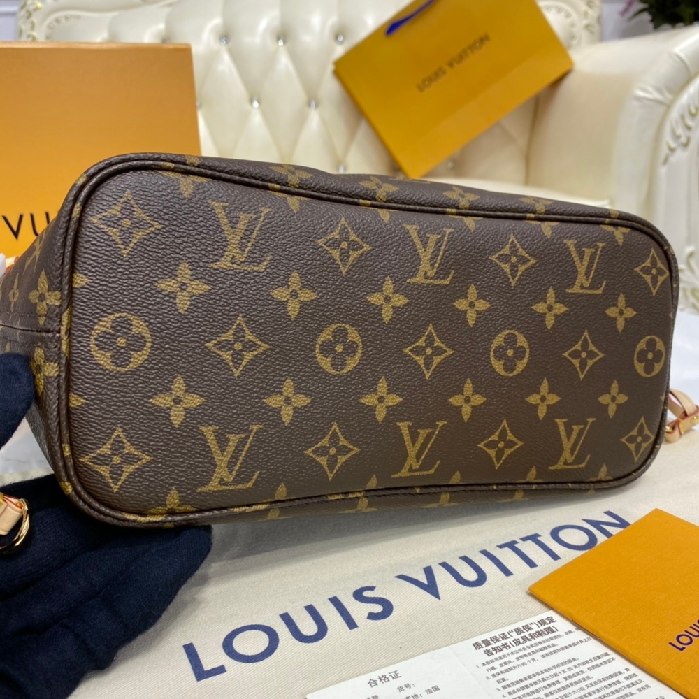 Louis Vuitton Neverfull PM