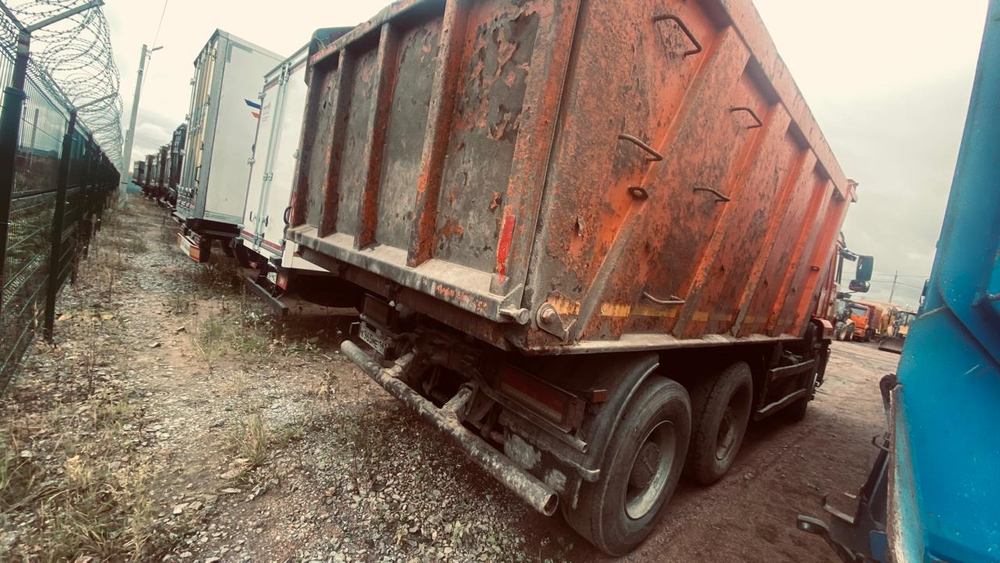КамАЗ 6520 6x4 Самосвал 6520-53 (Дизельный, 11,8 л, 400 л.с., МТ)
