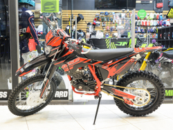 Кроссовый мотоцикл BSE Z10 Red/Black (055) 21/18