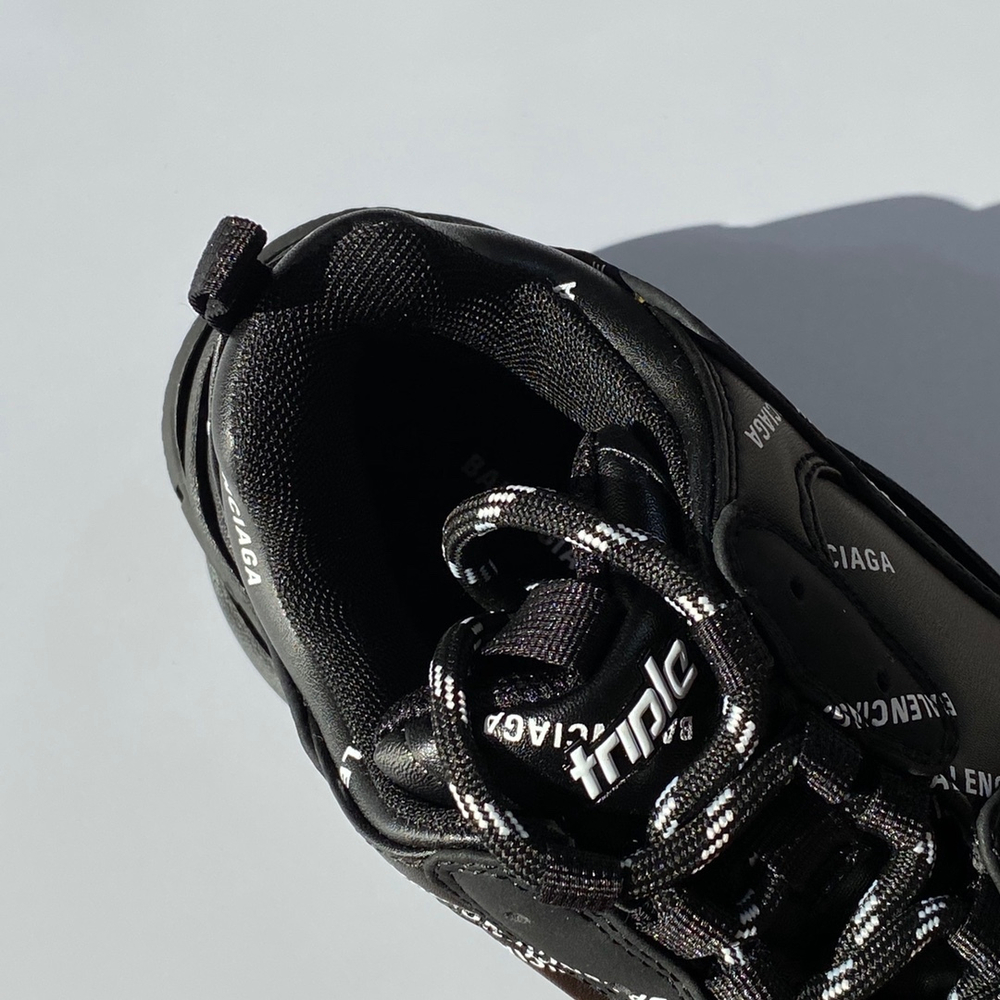 Balenciaga Triple S
