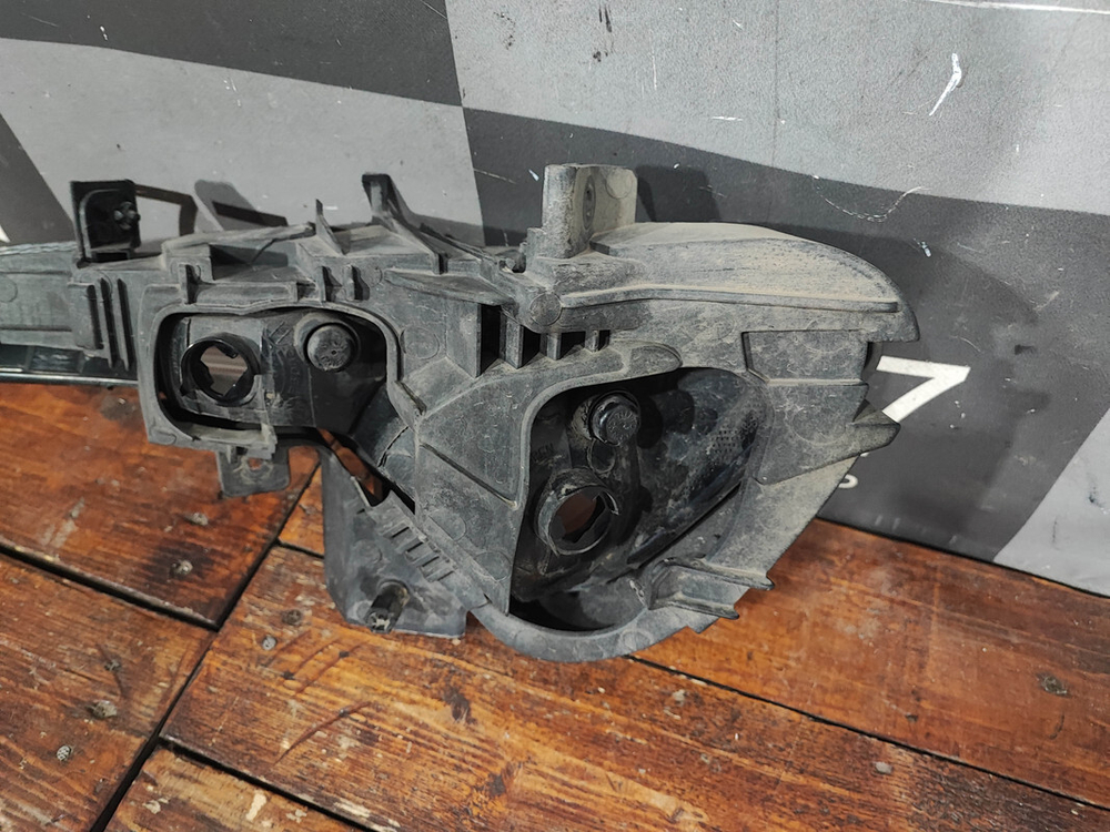 ПТФ передняя правая Kia Sportage 3 (SL) 10-16 Б/У Оригинал 922023W000