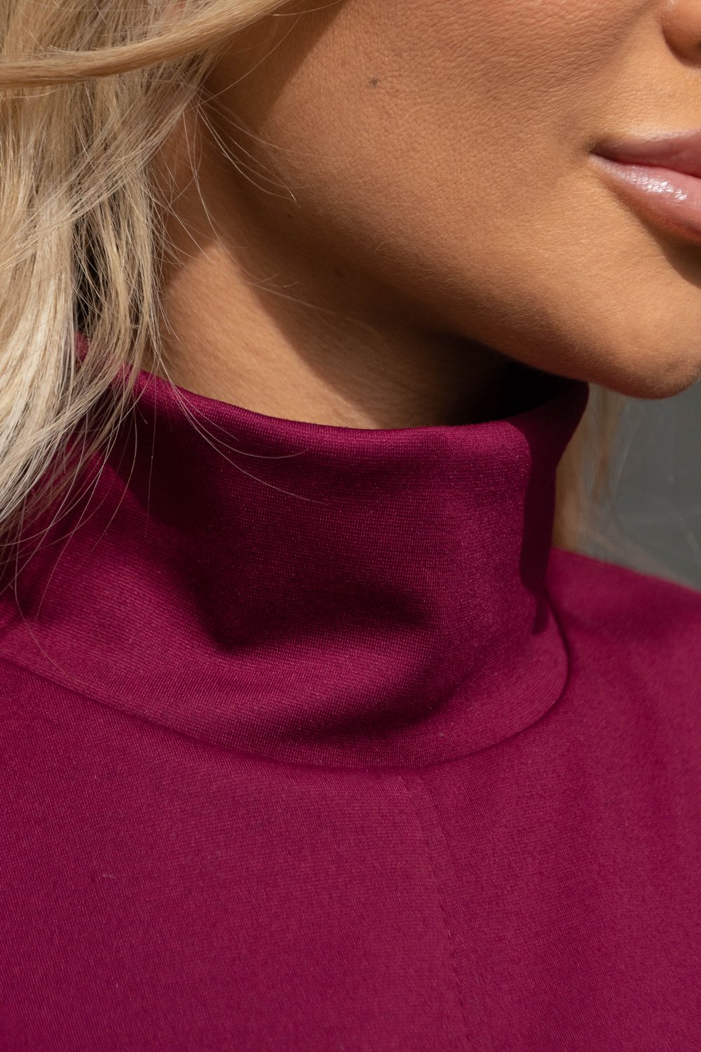 Бордовый топ без рукавов из вискозы