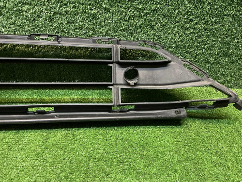 Решетка переднего бампера Volvo XC90 2 (2019-2024)