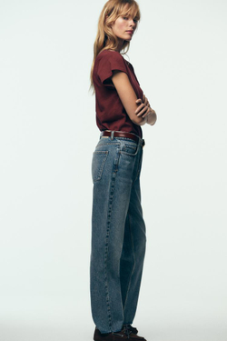 ZARA ФУТБОЛКА В СТИЛЕ РУСТИК С КОРОТКИМИ РУКАВАМИ, ВИННЫЙ