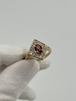 Кольцо с кристаллами