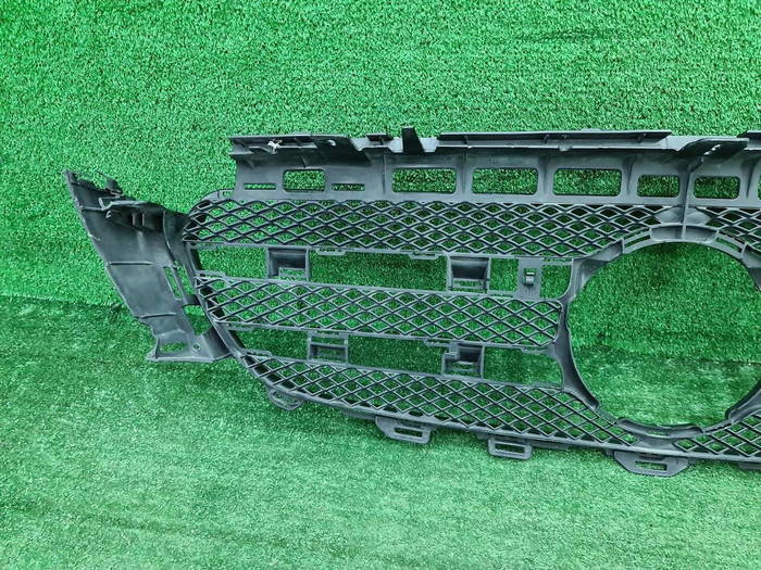 Решетка радиатора Mercedes E W213 (2016-2021)