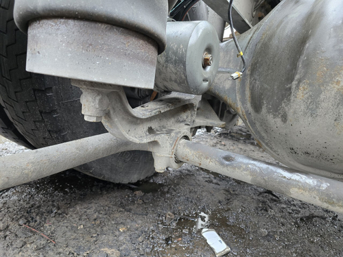 Кронштейн пневморессоры левый 2023г