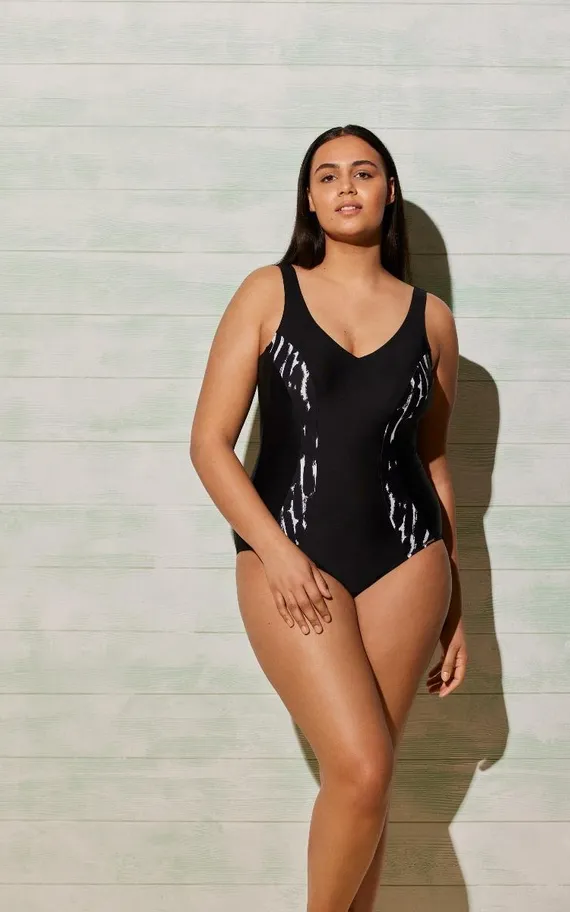 82230 Купальник сплошной