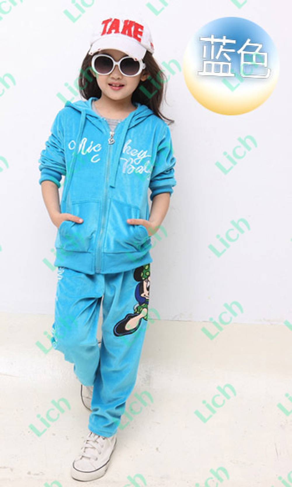 Костюм детский из худи и брюк с аппликациями Минни Маус