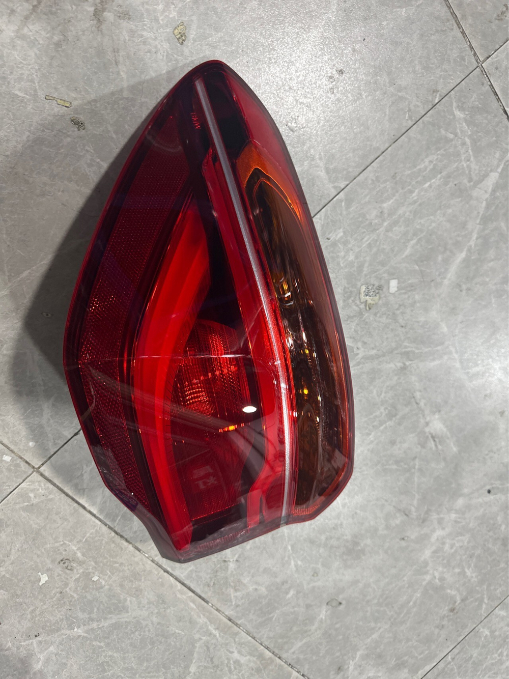 Задний внутренний/наружный фонарь BMW X1 F49 2020-2021