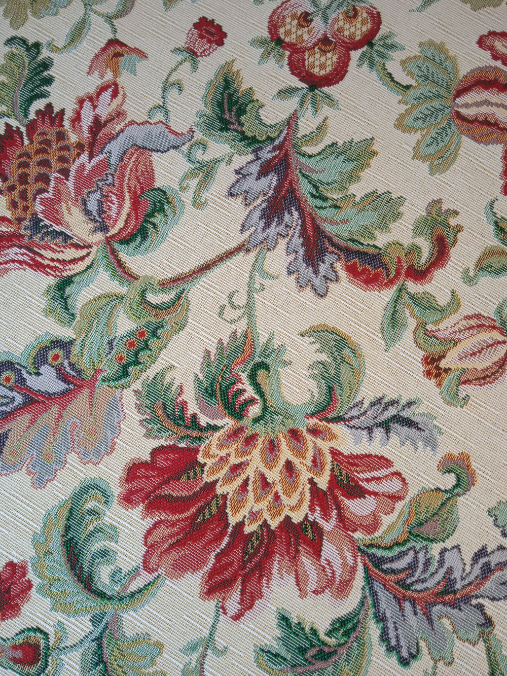 Гобеленовая скатерть Сказки Персии D 160 см