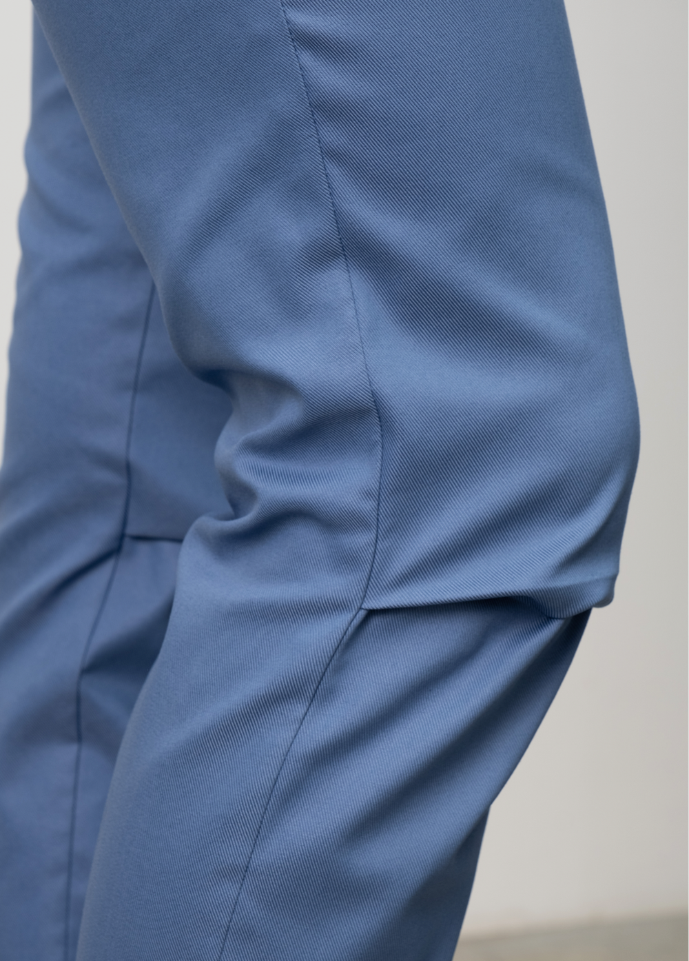 Брюки с защипами