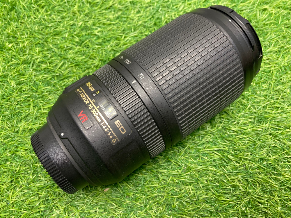 Nikon 70-300mm 4.5-5.6G ED-IF AF-S VR