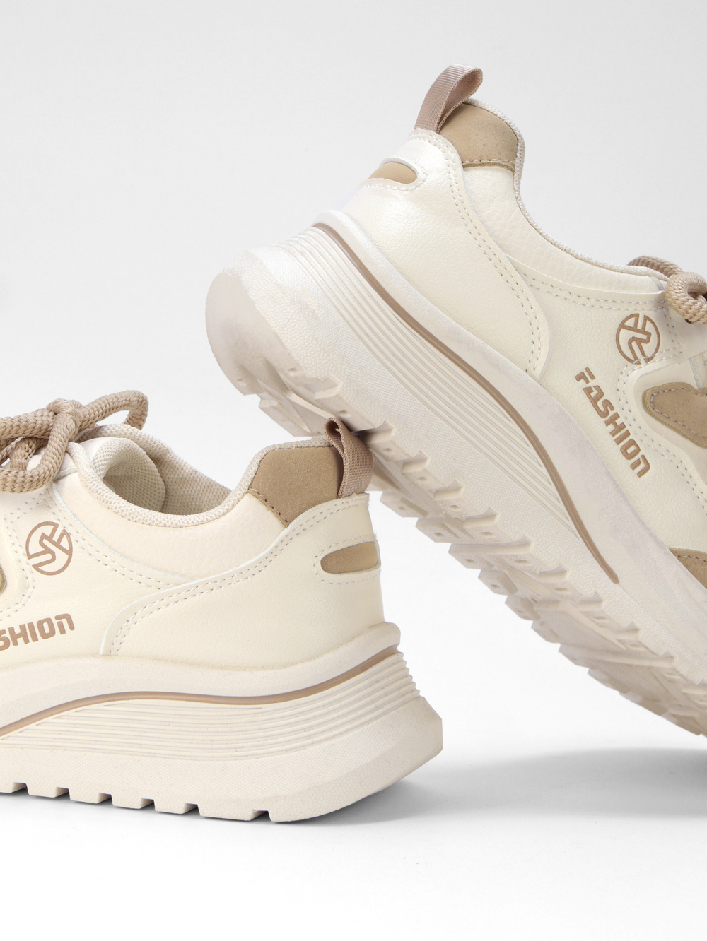 Кроссовки женские CK071-1U