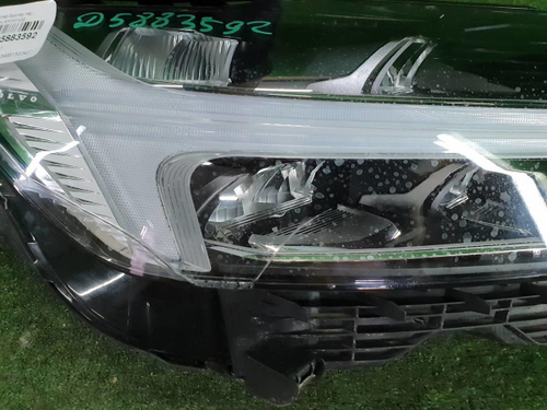 Битая Фара правая Volvo XC60 2 (2017-2021) Full LED