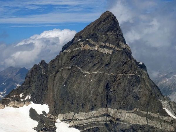 Белалакая - гора, опоясанная светом древней магии