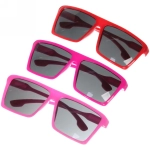 Очки солнцезащитные детские «Мода», однотонные, глянцевые, форма прямоугольная, микс 6 цветов