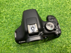 Canon 2000D Kit 18-55mm 3.5-5.6 III 10.400 кадров