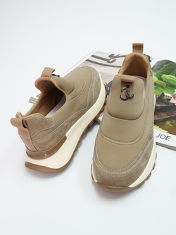 Кроссовки женские демисезонные