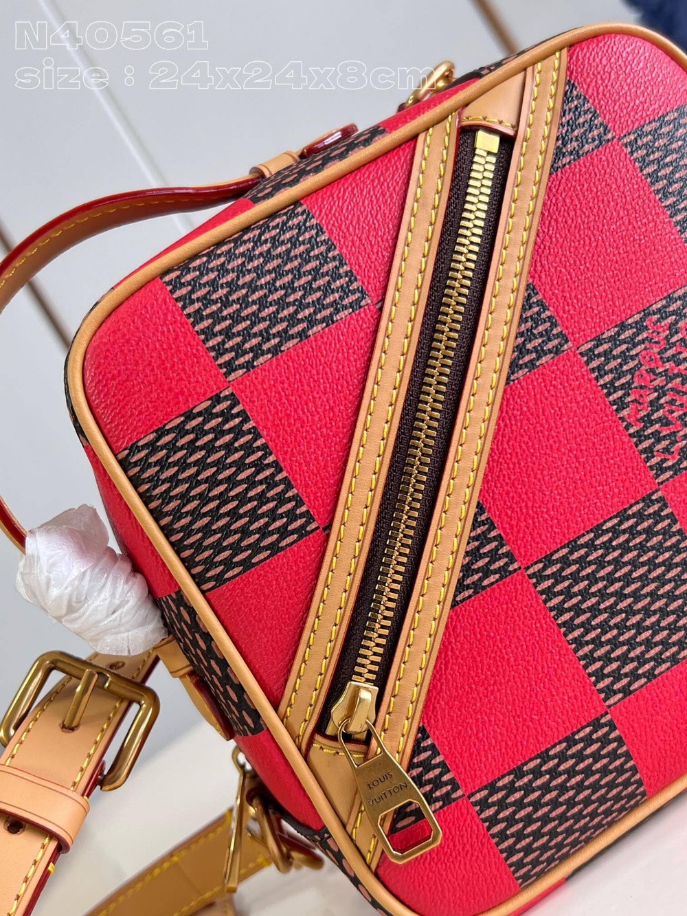 Louis Vuitton Chess Messenger