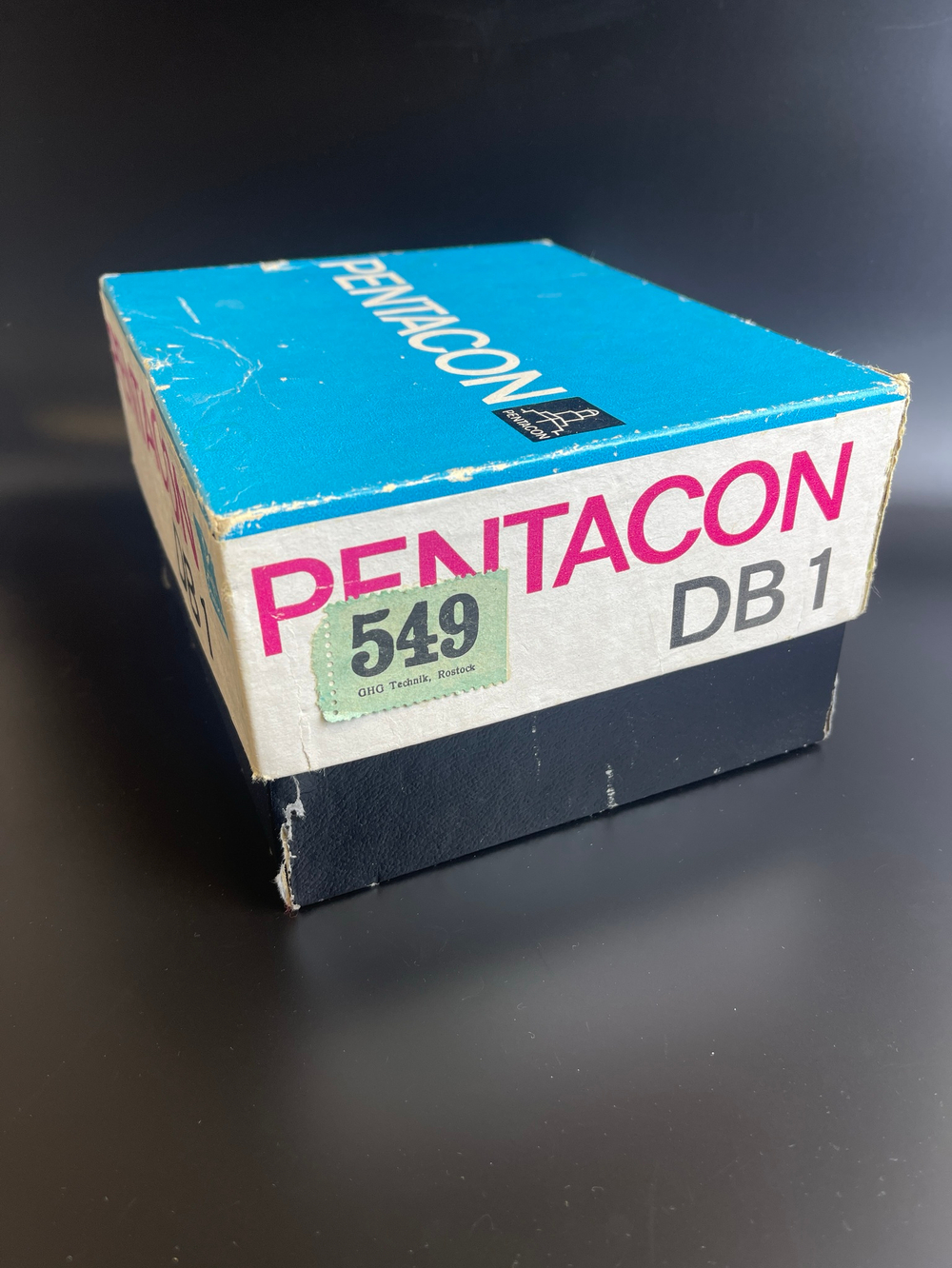 Диапроектор Pentacon DB 1N, проектор винтаж СССР в оригинальной коробке + 2 диапозитива в комплекте