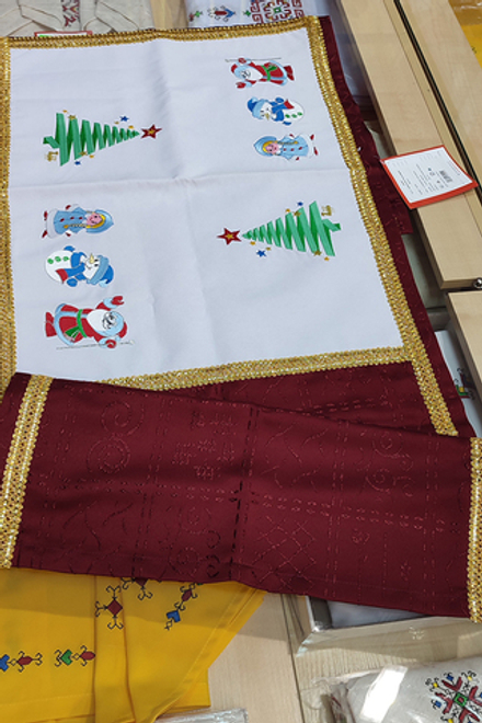 Сет с вышивкой