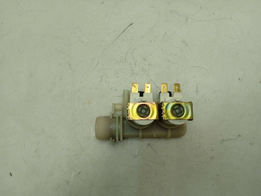 WS84TX кт167 Клапан подачи воды для стиральной машины Indesit WS84TX б/у