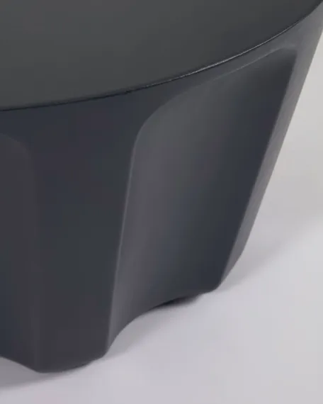 Журнальный столик из бетона Vilandra Ø60 см черный