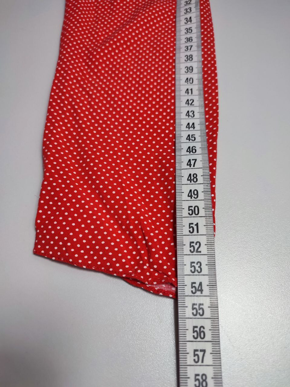 Блузка яркая в мелкий горох 44 размер