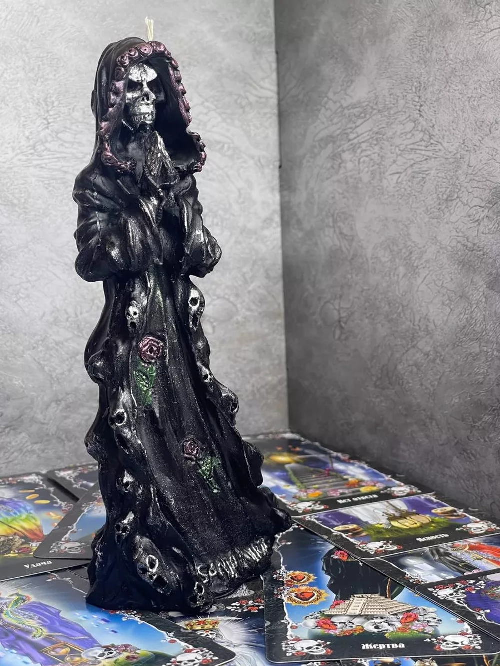 Свеча эзотерическая "Святая Смерть"