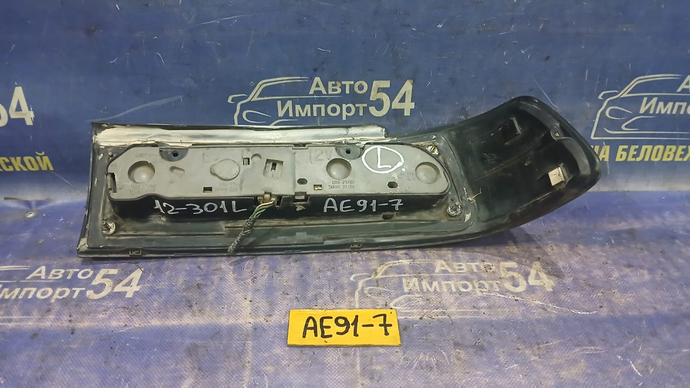 Стоп левый TOYOTA LEVIN 1990