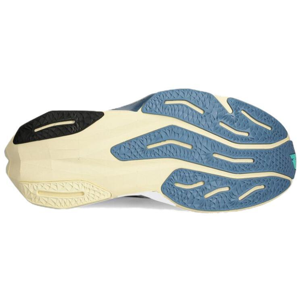 Кроссовки New Balance Fuelcell Rebel V4