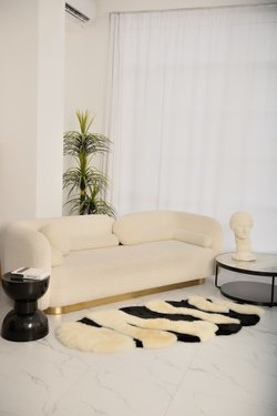 Ковер Ромашка из мутона черно-белый