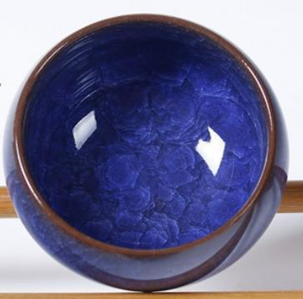 265007s Пиала "Колотый лед" синяя без рыбок, глина