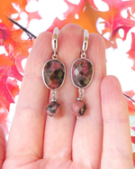 Серьги с родонитом, английский замок