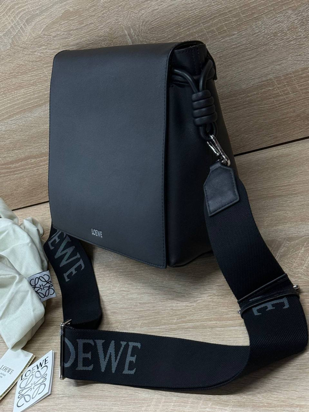 Сумка-мессенджер Loewe