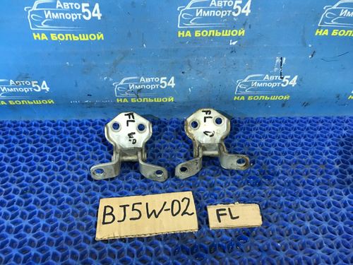 Петля двери передней левой MAZDA FAMILIA 2001