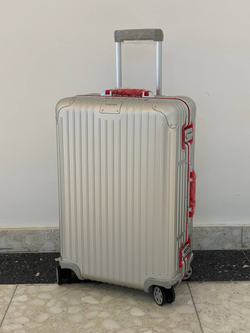 Чемодан Rimowa